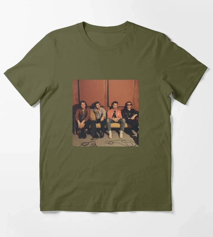4 guys in studi T-Shirt Olive Green