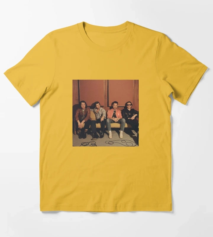 4 guys in studi T-Shirt Yellow
