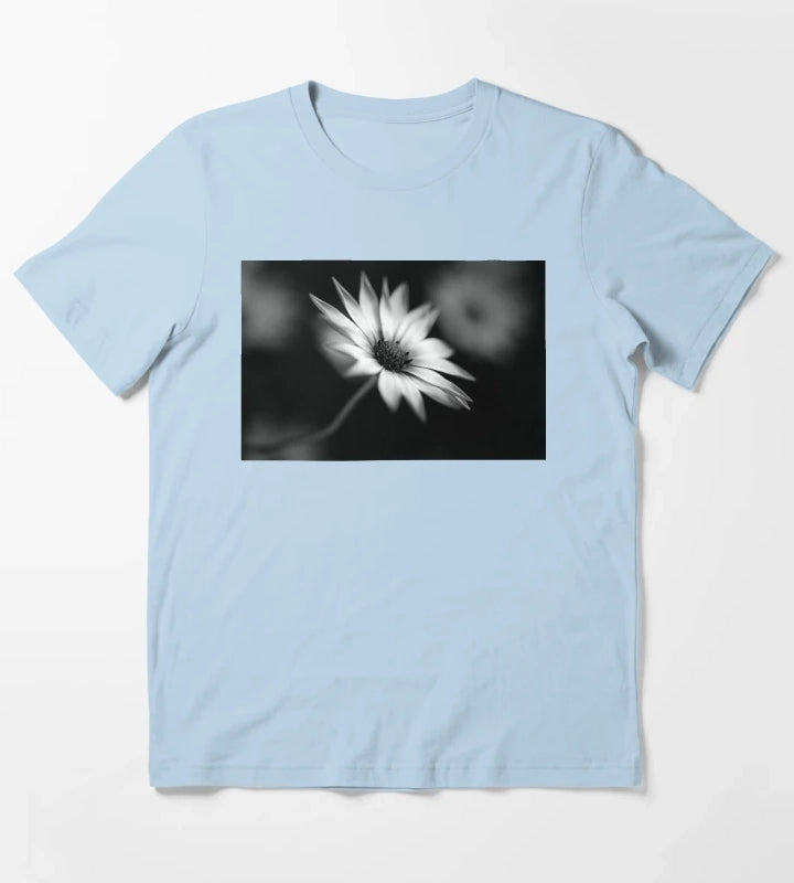 Cape Daisy BW Flower T-Shirt Sky Blue