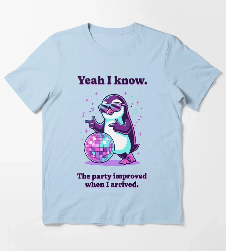 Cool retro party penguin with disco ball T-Shirt Sky Blue