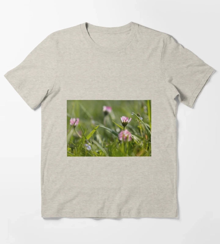 Daisies and Raindrops T-Shirt Cream