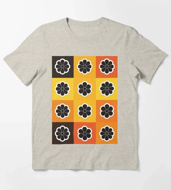 Daisies on yellow T-Shirt Cream