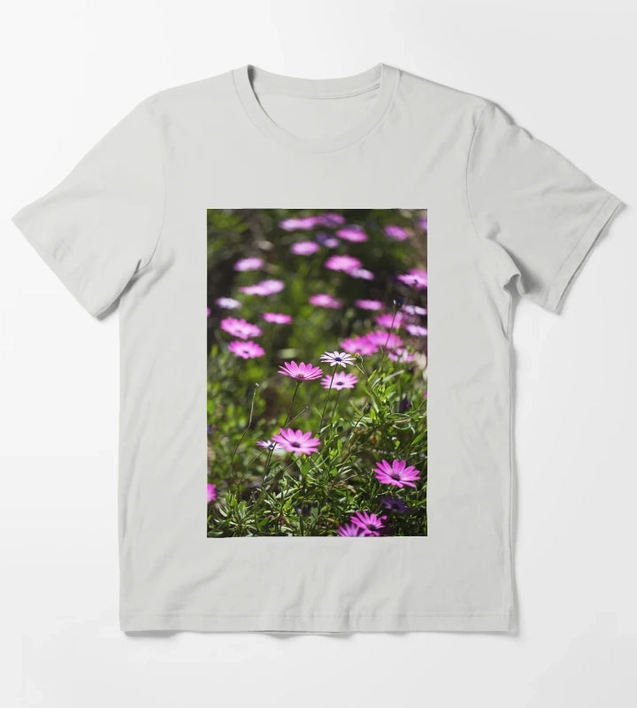 Daisy Cape Garden Display T-Shirt Light Grey