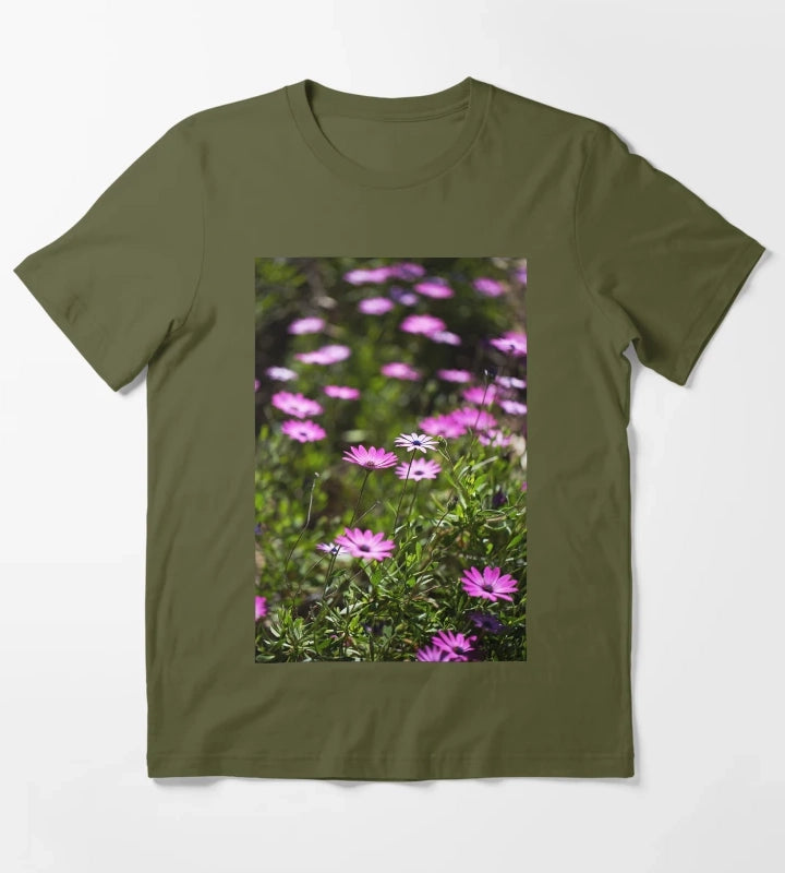 Daisy Cape Garden Display T-Shirt Olive Green