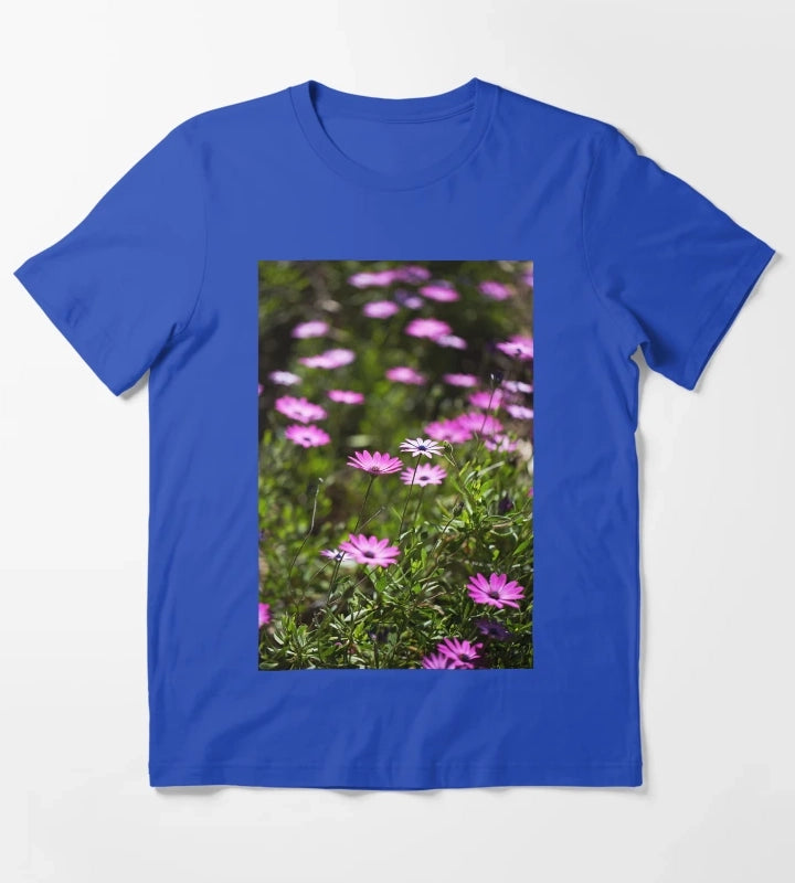 Daisy Cape Garden Display T-Shirt Blue