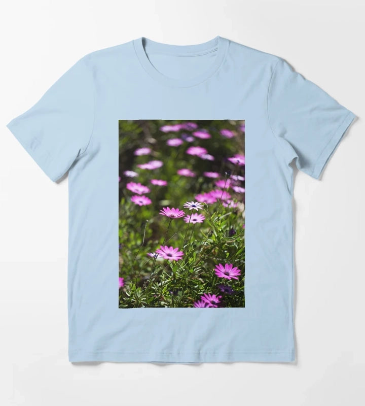 Daisy Cape Garden Display T-Shirt Sky Blue