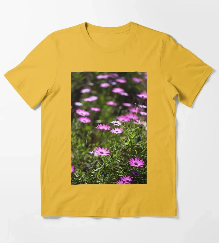 Daisy Cape Garden Display T-Shirt Yellow