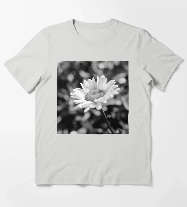 Elegant Daisy Flower In Black And White T-Shirt Light Grey