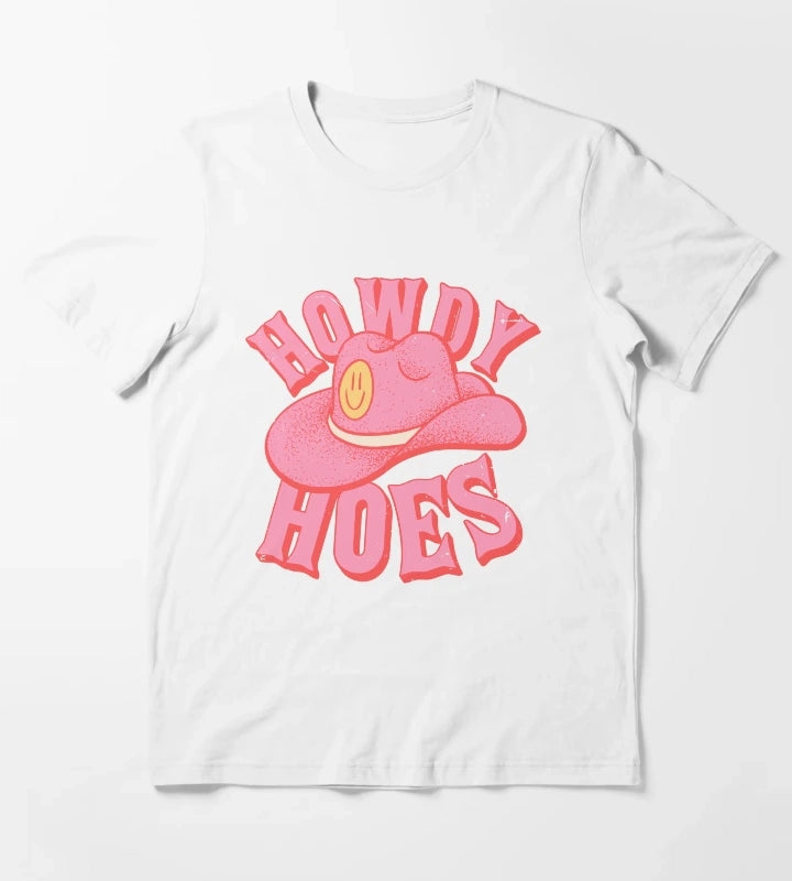 Howdy Hoes Pink Cowboy Cowgirl Rodeo Hat Preppy Aesthetic MEME HOWDY YALL Black Background T-Shirt White