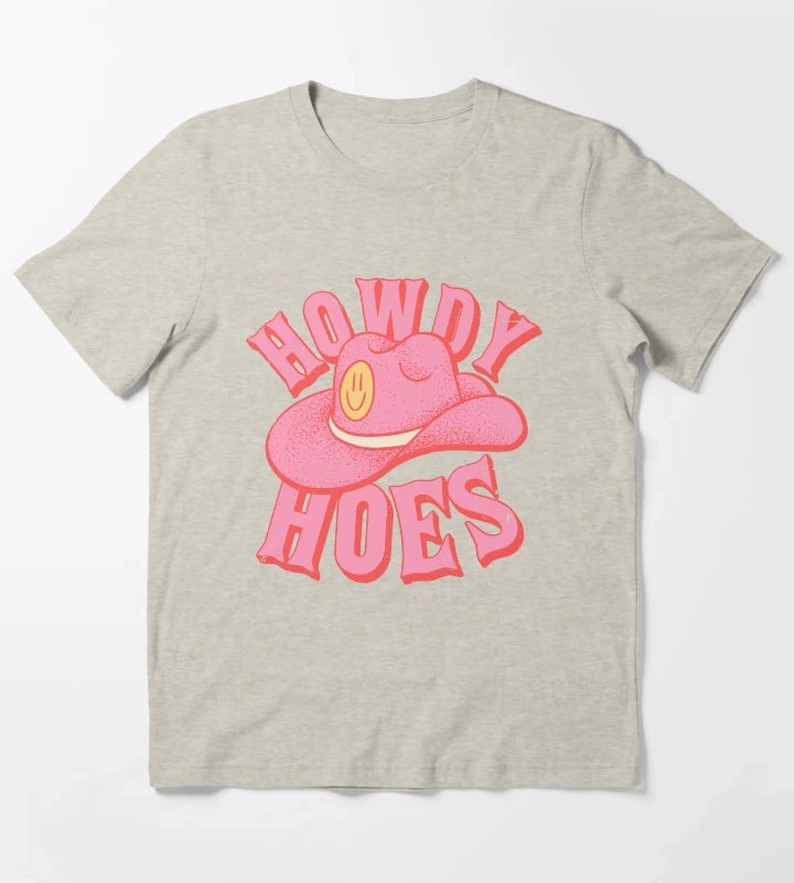 Howdy Hoes Pink Cowboy Cowgirl Rodeo Hat Preppy Aesthetic MEME HOWDY YALL Black Background T-Shirt Cream