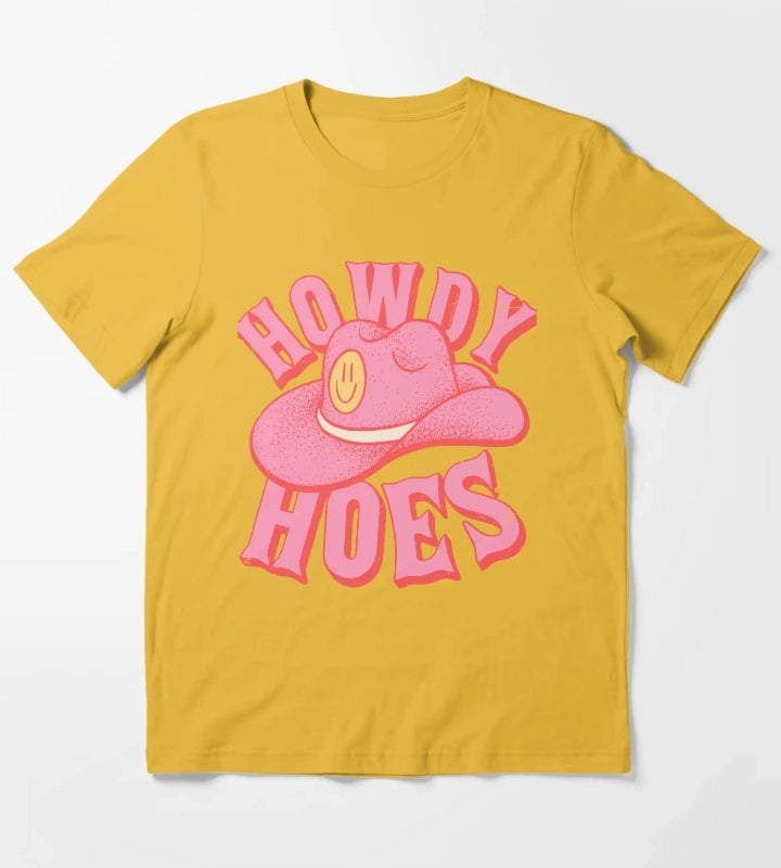 Howdy Hoes Pink Cowboy Cowgirl Rodeo Hat Preppy Aesthetic MEME HOWDY YALL White Background T-Shirt Yellow