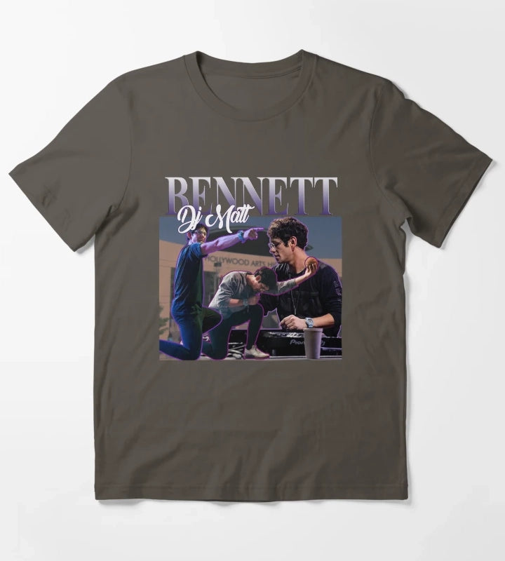 Matt Bennett Retro Homage Design T-Shirt Dark Grey