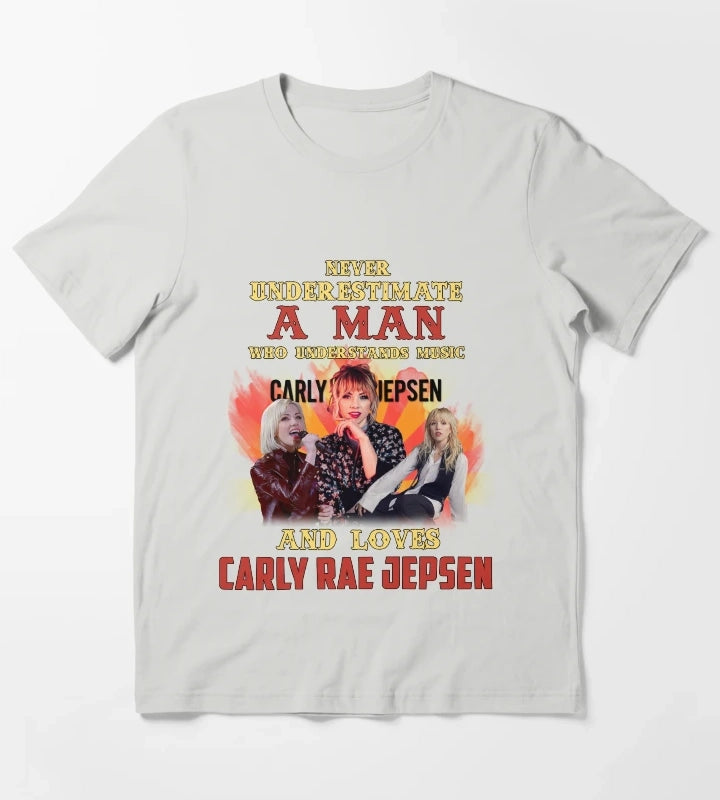 Never Underestimate A Man Who Loves Carly T-Shirt Light Grey