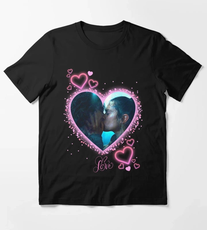 Reylo Kiss Pink Theme T-Shirt