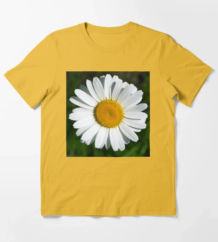 Single White Daisy Flower Elegant Art Photo T-Shirt Yellow