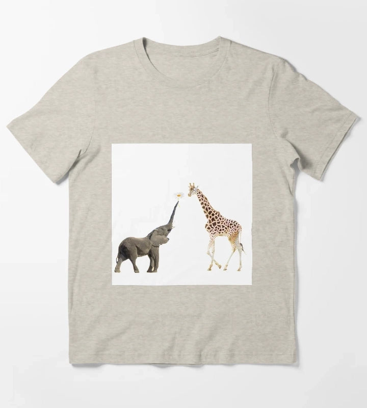 The giraffe and the elephant T-Shirt Cream